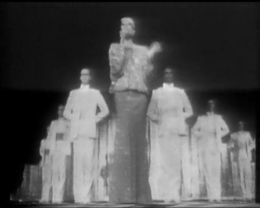 Extraits de "Femmes, femmes, femmes" du Moulin rouge