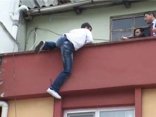 Çatıda can pazarı