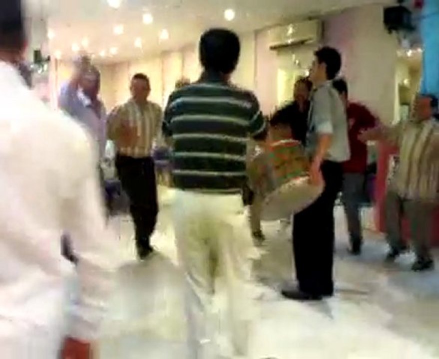 Bursada düğün halay