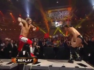Edge's Spear  Jericho-Wrestlemania XXVI