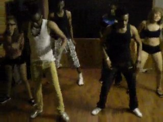 INTRO  NIATAKANCE LES JUMO ET LEURS DANSEURS