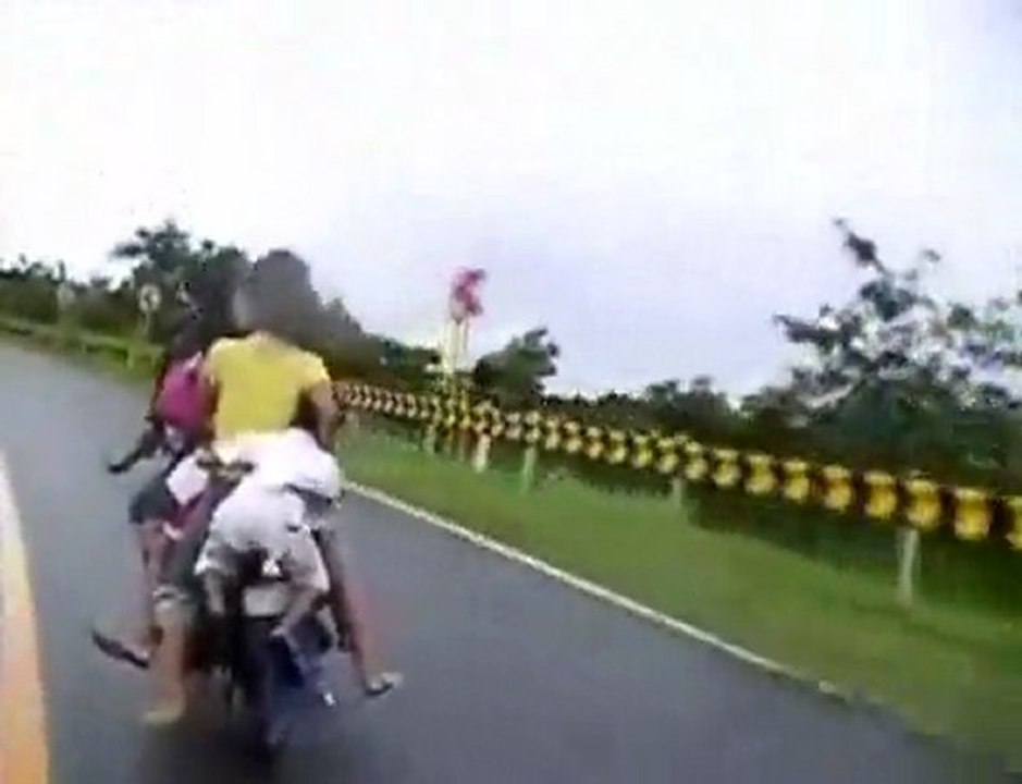 Motosiklet görünümlü otobüs -)