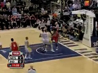 Courtney Lee connects with Terrence Williams up top for the