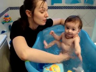Les bains, ça mouille!