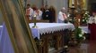 Modlitwa za zmarlych podczas mszy w katedrze