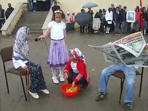 Erzincan Caglayan Ilkögretim Okulu Gelin-Kaynana-2009