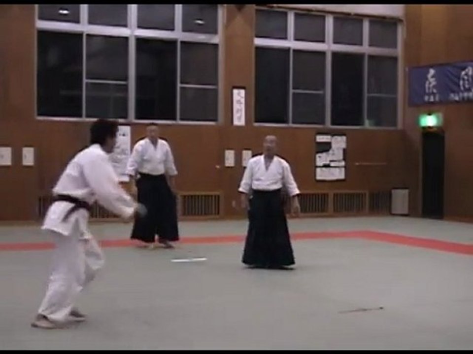 aikido Ryote tori Tenchinage両手　天地投げ