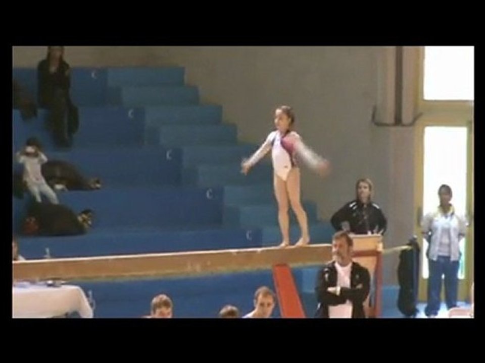 Poutre Clara Bosom gym avril 2010