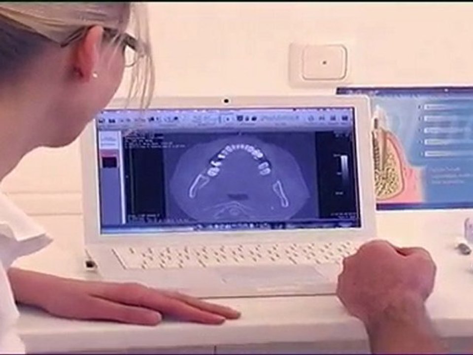 Zahnarzt Minden - Zahnarztteam Implantologie Dr. Hampe