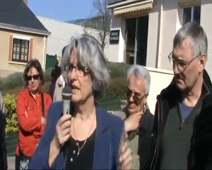 manif contre les constructions en zone inondable à Changé