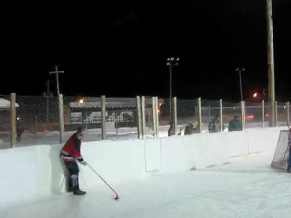Matt déjoue Bruno d'un tir précis 29 jan 2010
