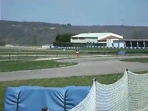 karting le creusot jo et son nouveau kart(tm k 5)