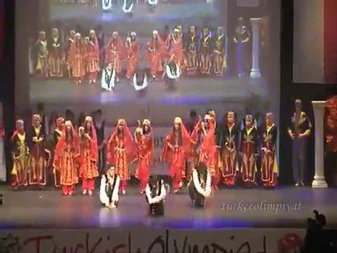 Halk dansları ABD 8.Türkçe Olimpiyatı