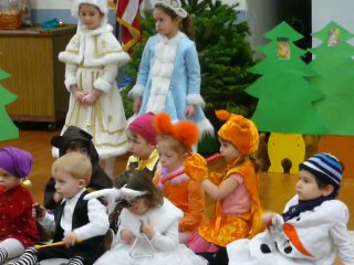 НОВЫЙ 2010 ГОД : УТРЕННИК В ДЕТСКОМ САДИКЕ