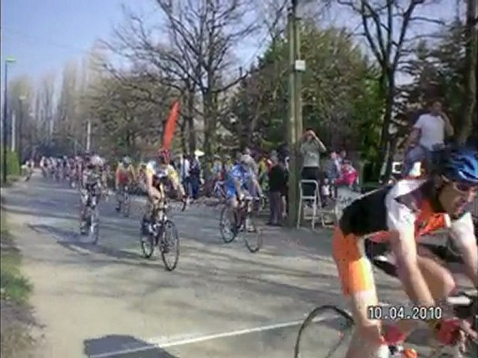 Victoire de Bruno à Loriol UFOLEP 3è Caté