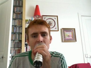 Wiwi égratigne "This dj"