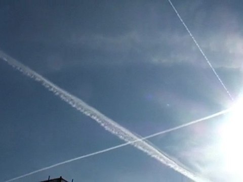 pL - chemtrails and sundog 17.03.2010 10H06