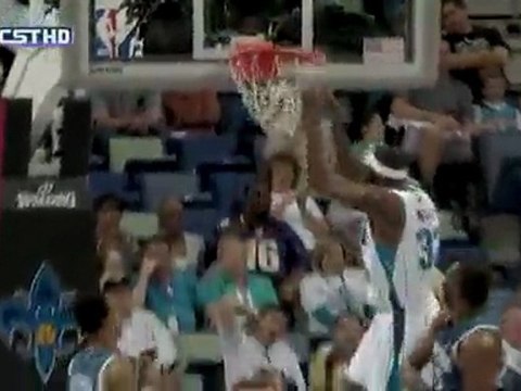 Marcus Thornton misses the initial shot; Julian Wright finis