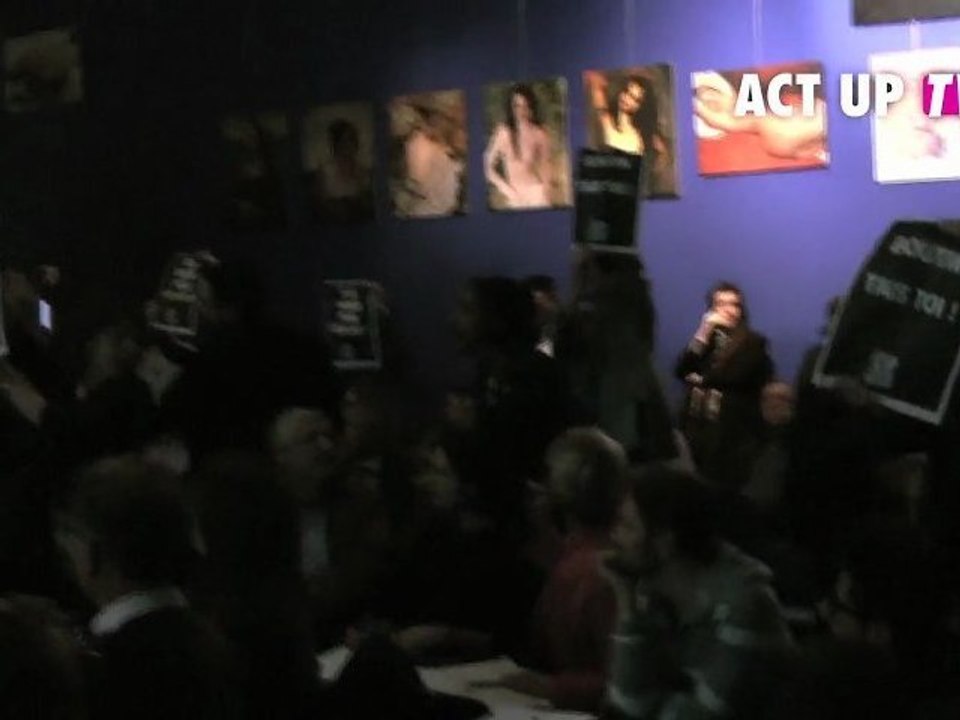 Christine Boutin, tais-toi !