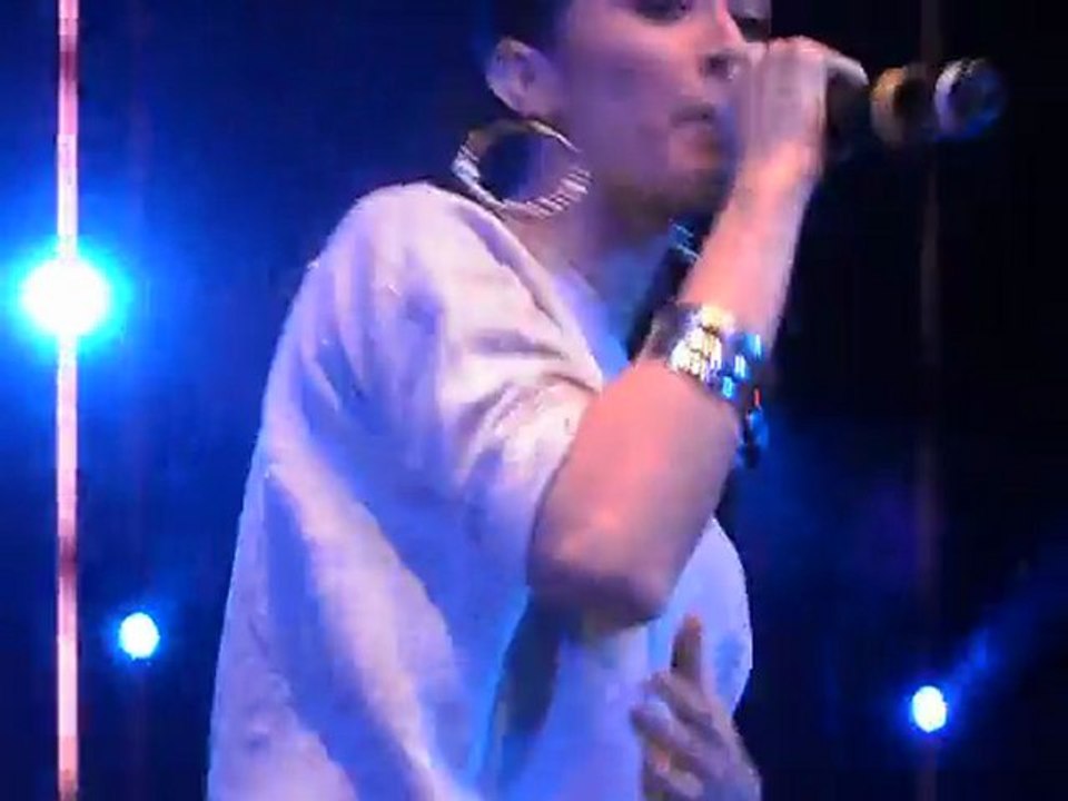 Kenza Farah