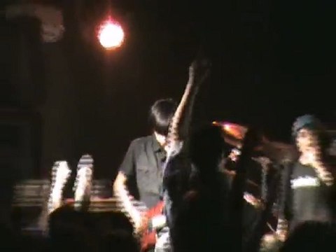 White night Concert 10 Avril sum 41 - Still waiting