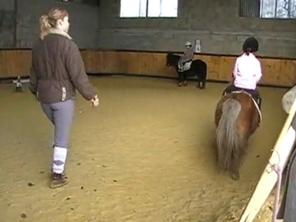 lilly au poney
