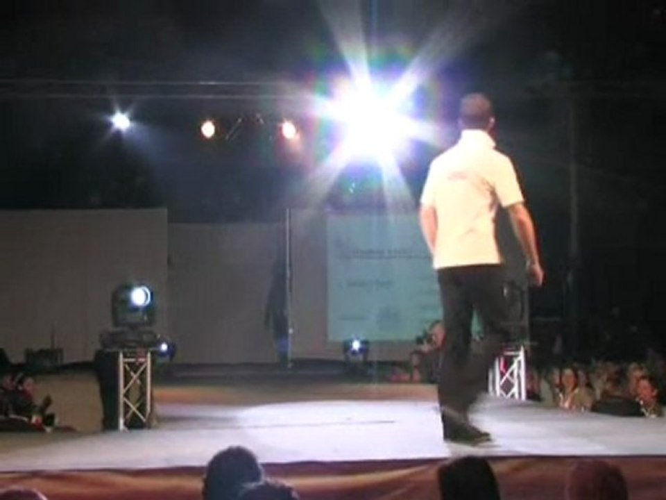 Défilé de mode 2010 du FCL XI vidéo n°4