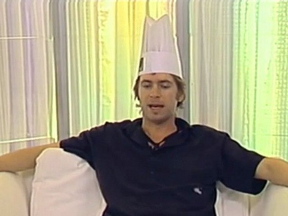 Big Brother Quebec 12 avril Vinny au bureau