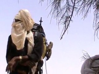 Hamed discute du chemin