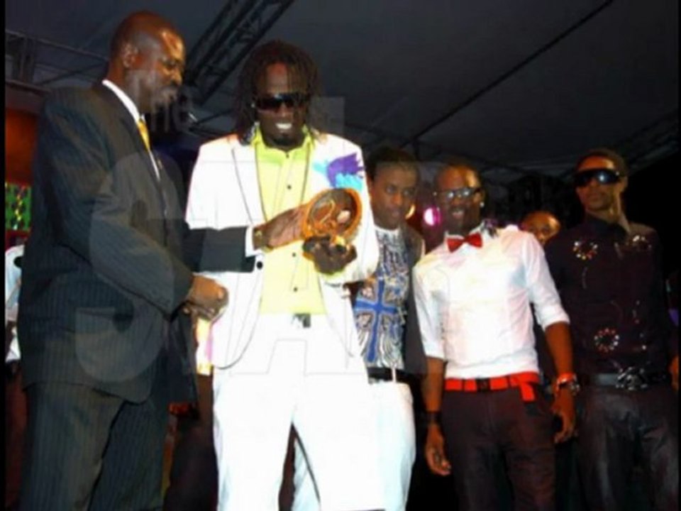 NCity Feat. Ding Dong - Dancing in the Rain (Apr 2010)