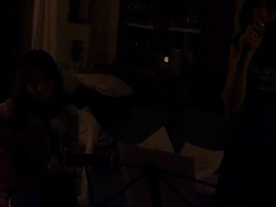Laura chante Apologize