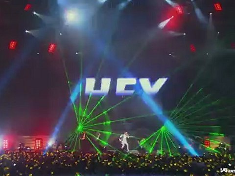 G-Dragon - Heartbreaker (concert) (FullHD)