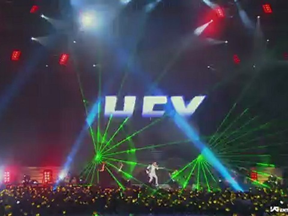 G-Dragon - Heartbreaker (concert) (FullHD)