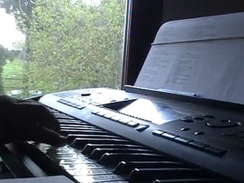 LADY GAGA ( MUSIQUE BAD ROMANCE ) BERTEAUCOURT LES DAMES