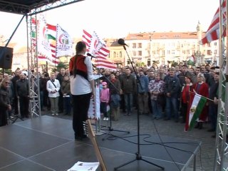 Right-wing parties set to gain in Hungarian vote