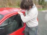 Come aprire l'auto senza chiavi