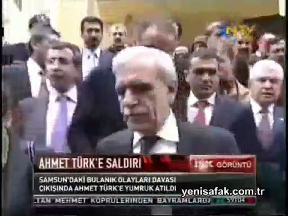 Ahmet Türk'e çirkin saldırı!