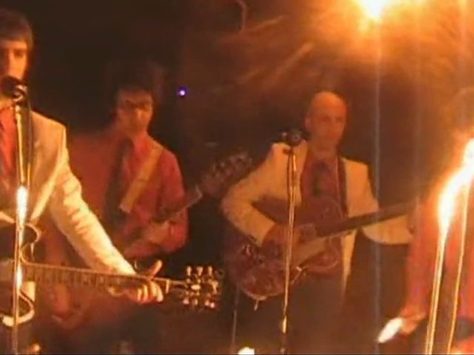 Lonesome me- Don Gibson & Chet Atkins cover by The Puzzles