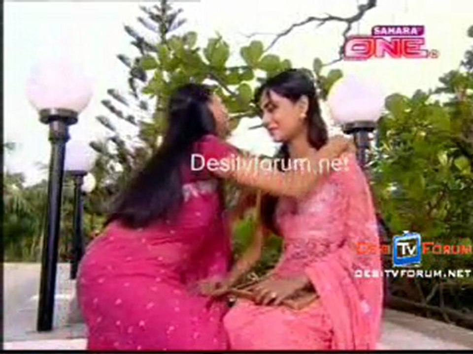 Wo Rahne Wali Mahlon Ki 14th April 2010 - pt1