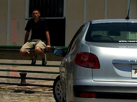 PEUGEOT 207 COMPACT: EL “ANTI-VOYAGE” LLEGA PARA PELEAR ...