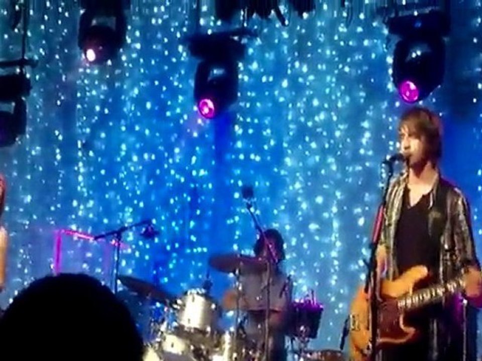 Amy Macdonald - Fairytale of New York Live Glas...