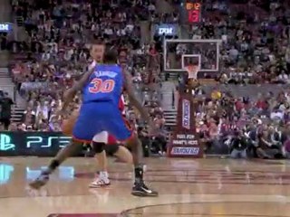 Hedo Turkoglu gets by his defender and lays it in.