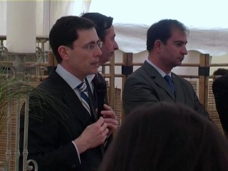 Pose de la 1re pierre du nouveau centre aquatique