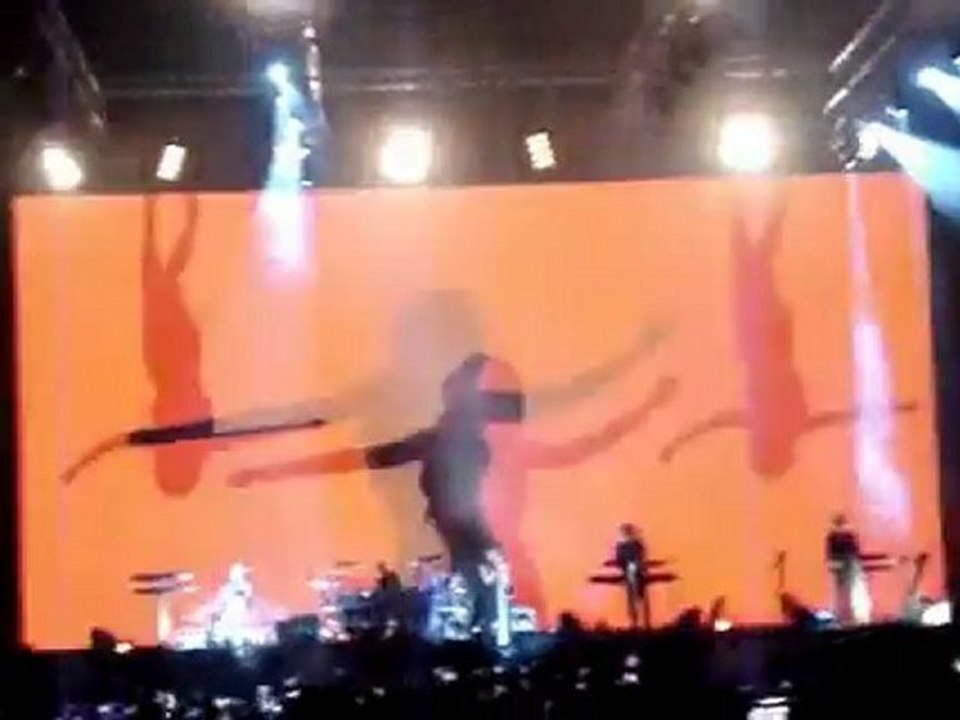 Depeche Mode - Personal Jesus (En Lima)