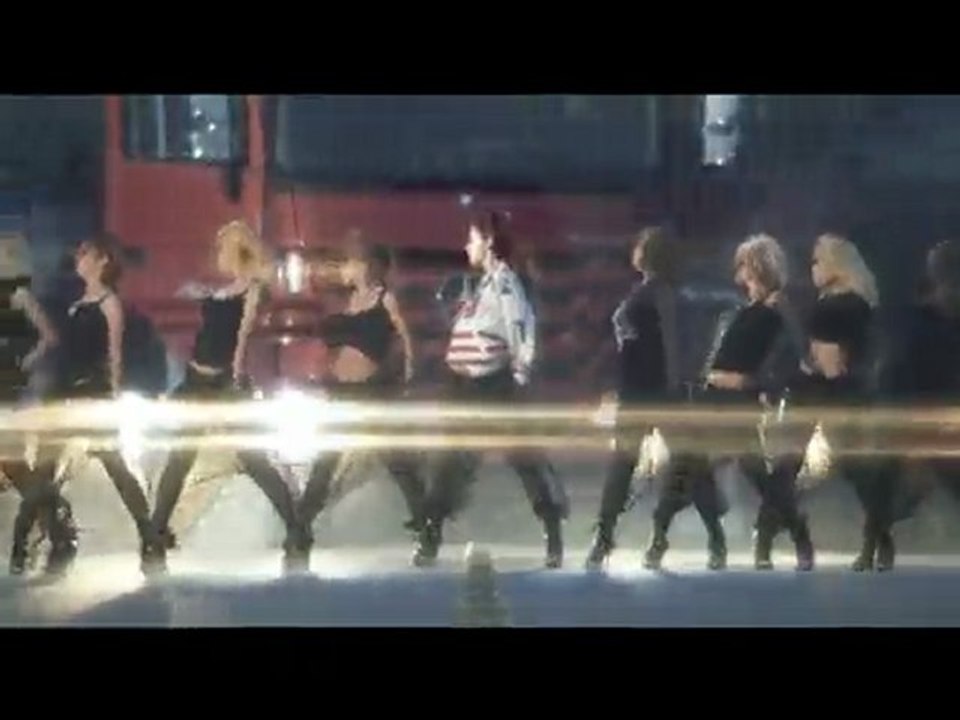 Lee Hyori - Chitty Chitty Bang Bang (Ft. Ceejay)