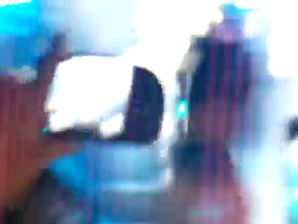 Tokio hotel - Berçy 14.04.10 Kampf der liebe