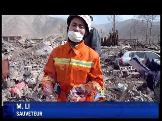 Séisme en Chine: les sauveteurs toujours à pied d'oeuvre