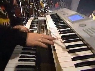 Medina Azaraha  - A Toda Esa Gente (live)