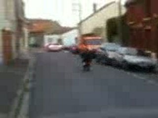 une ligne droite en pocket bike cross