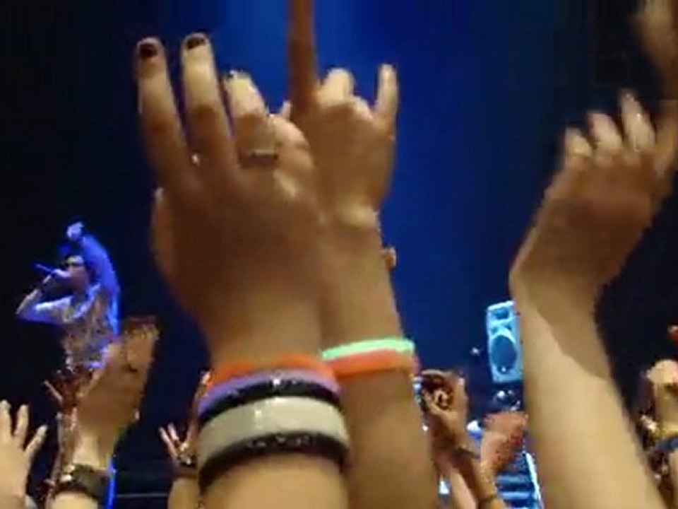 Tokio Hotel -1ere Partie Paris Bercy 14 Avril 2010 DJ